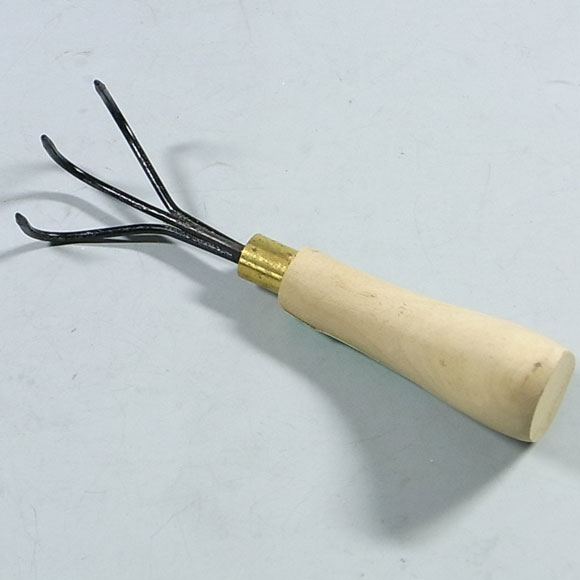 Garfio para Trasplantar 170mm de tres puntas de Acero - KANESHIN No.57A