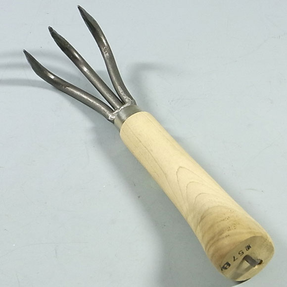 Garfio para Trasplantar 210mm de tres puntas de Acero - KANESHIN No.57B