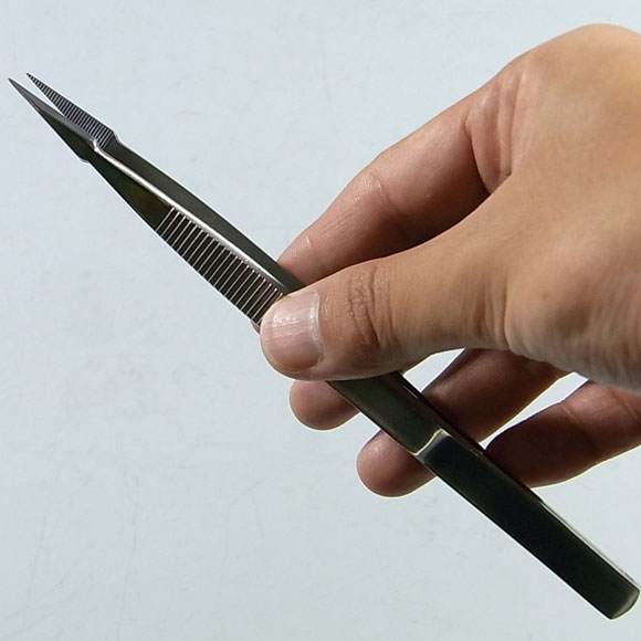 Pinza 170mm (Estilo punta de flecha) de Acero Inoxidable - KANESHIN No.661